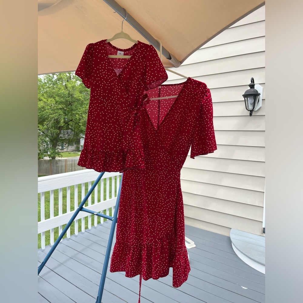 Mommy and me Matching Red Polka Dot dresses women Sz L and Toddler 2T
